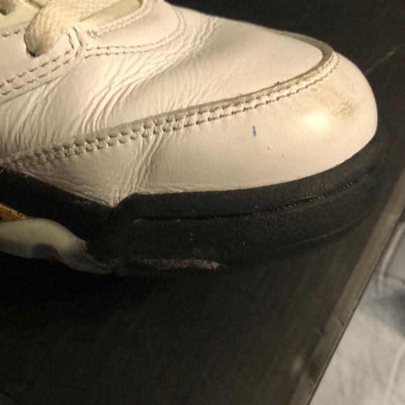 Retro 5 Jordan’s size 8 men’s worn 8 times bent up